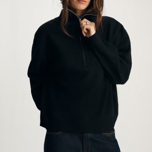 HALF ZIP SWEATER IN BLACK