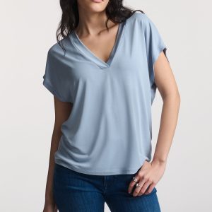 LUXE TOUCH TENCEL™ V-NECK SHIRT IN ZEN BLUE